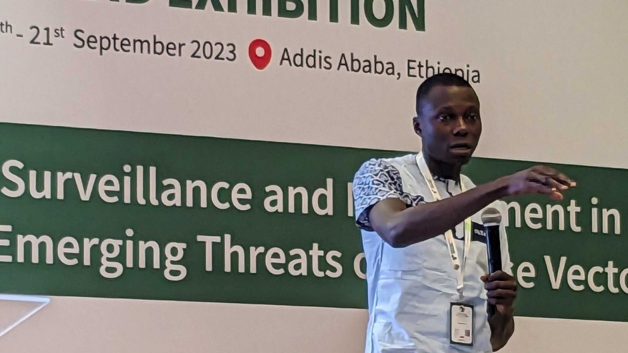 PhD researcher presents at malaria conference